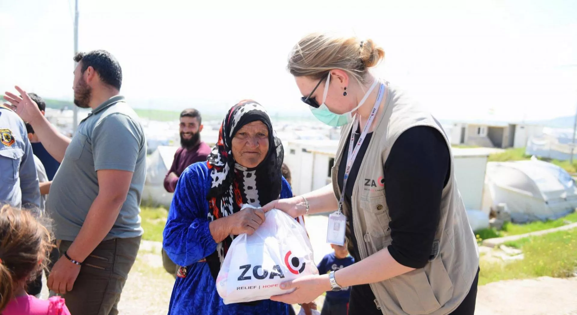 ZOA Mitarbeiterin leistet Nothilfe im Irak