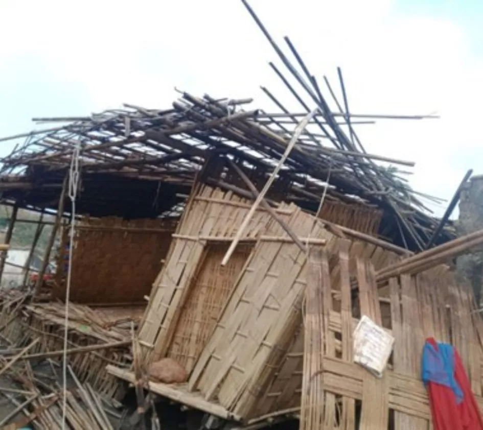Zyklon Mocha zerstört ein Haus in Myanmar