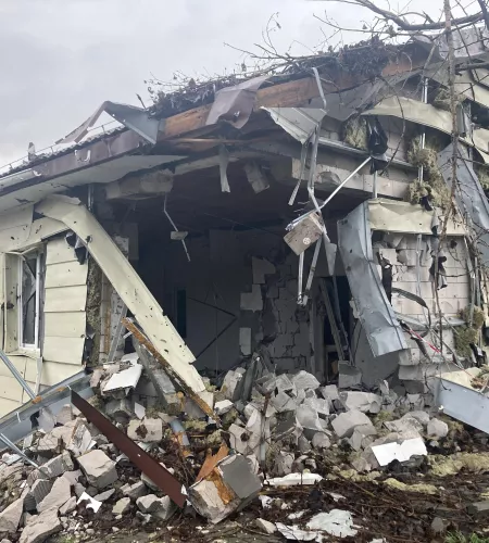 Ukraine erneut unter Beschuss: Foto zeigt zerstörte Häuser