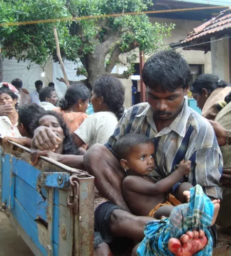 Sri Lanka: Menschen warten auf Hilfe