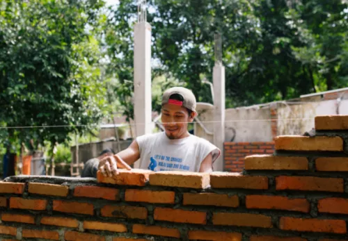 Das tut ZOA: Wiederaufbau von Häusern in Indonesien